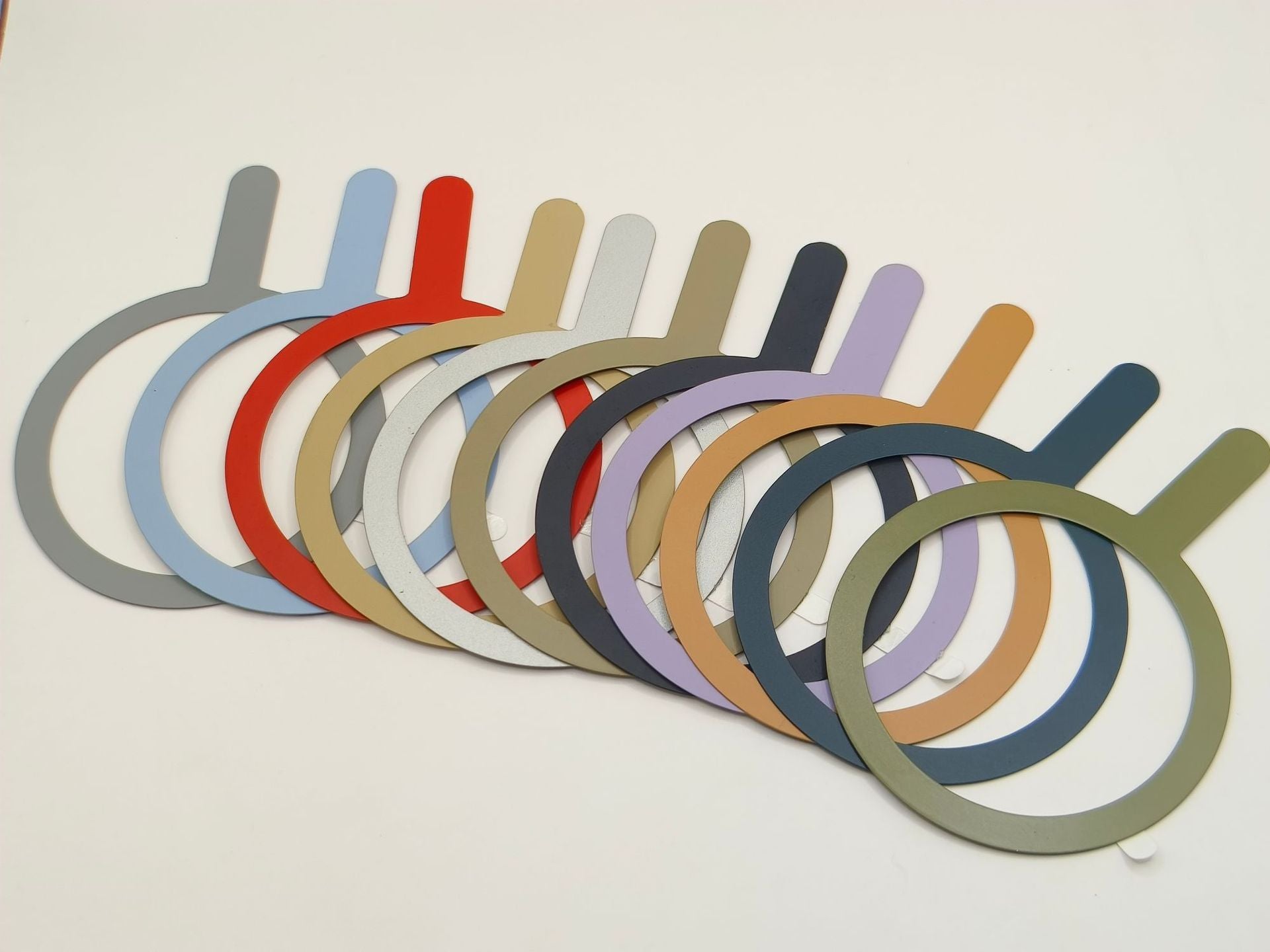 On-board Bracket Magnet Disc Mobile Phone